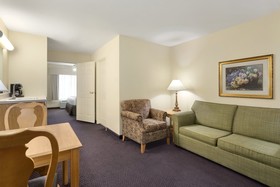 Country Inn & Suites by Radisson, Galena, IL