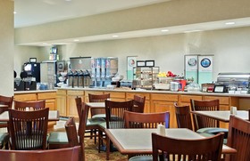 Country Inn & Suites by Radisson, Galena, IL