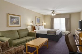 Country Inn & Suites by Radisson, Galena, IL