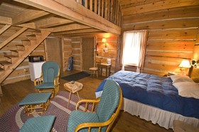 Galena Log Cabin Getaway