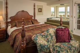 Goldmoor Inn