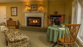 Goldmoor Inn