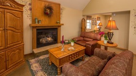 Goldmoor Inn