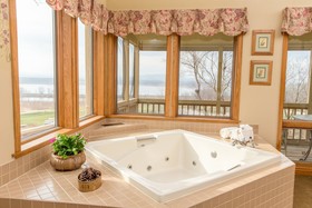 Goldmoor Inn