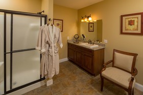 Goldmoor Inn