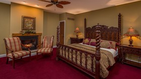 Goldmoor Inn