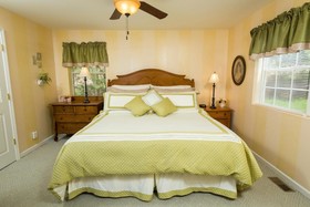 Hawk Valley Retreat & Cottages