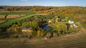 Hawk Valley Retreat & Cottages