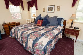Hawk Valley Retreat & Cottages