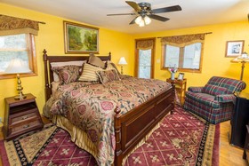 Hawk Valley Retreat & Cottages