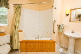 Hawk Valley Retreat & Cottages