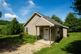Hawk Valley Retreat & Cottages