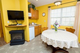 Hawk Valley Retreat & Cottages