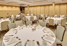 Crowne Plaza Lombard Downers Grove