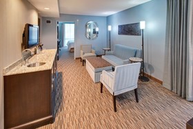 Crowne Plaza Lombard Downers Grove