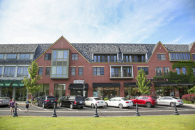 Aloft at Glen Town Center