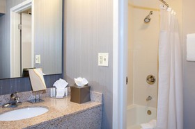 Courtyard by Marriott Chicago Glenview/Northbrook