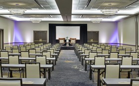 Renaissance Chicago Glenview Suites Hotel