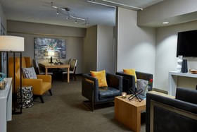 Renaissance Chicago Glenview Suites Hotel