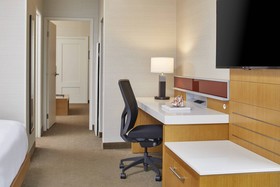 Renaissance Chicago Glenview Suites Hotel