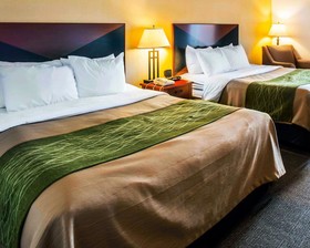 Comfort Inn & Suites Greenville I-70