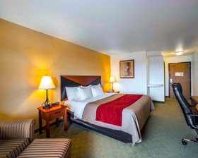 Comfort Inn & Suites Greenville I-70