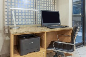 La Quinta Inn & Suites by Wyndham Chicago Gurnee