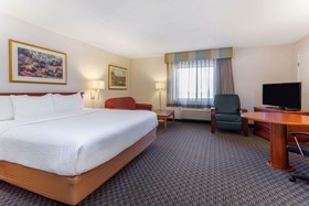 La Quinta Inn & Suites by Wyndham Chicago Gurnee