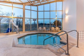 La Quinta Inn & Suites by Wyndham Chicago Gurnee