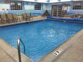 Super 8 by Wyndham Gurnee