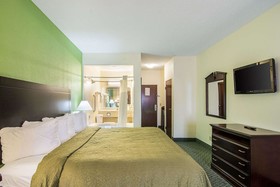 Quality Inn & Suites