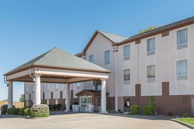 Seasons Inn & suites