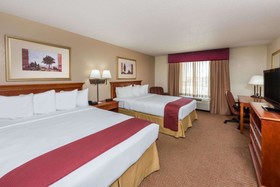 Seasons Inn & suites