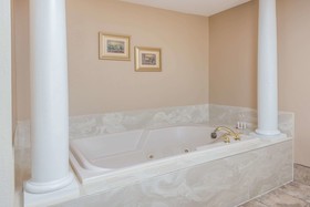 Seasons Inn & suites