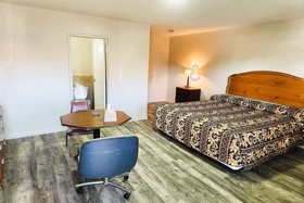 Manor Motel By OYO Near Oak Brook Chicago Westchester