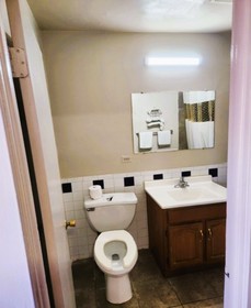 Manor Motel By OYO Near Oak Brook Chicago Westchester