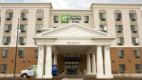 Holiday Inn Express & Suites Chicago West-O'Hare Airport Area