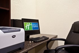 Holiday Inn Express & Suites Chicago West-O'Hare Airport Area