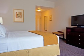 Holiday Inn Express & Suites Chicago West-O'Hare Airport Area
