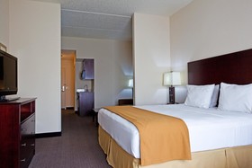 Holiday Inn Express & Suites Chicago West-O'Hare Airport Area