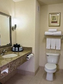 Holiday Inn Express & Suites Chicago West-O'Hare Airport Area