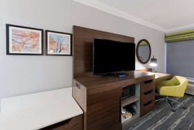 Hampton Inn & Suites Chicago/Hoffman Estates