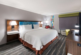 Hampton Inn & Suites Chicago/Hoffman Estates