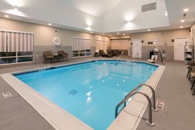 Hampton Inn & Suites Chicago/Hoffman Estates