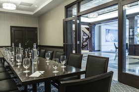 La Banque Hotel
