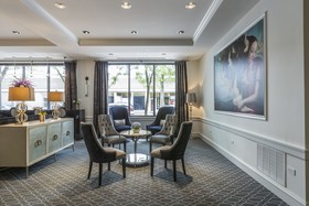 La Banque Hotel