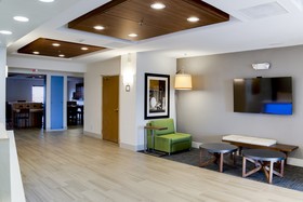 Holiday Inn Express Hotel & Suites Jacksonville