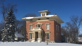 Villa DeWolf