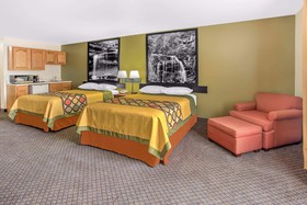Super 8 by Wyndham Galva