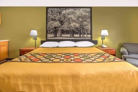 Super 8 by Wyndham Galva